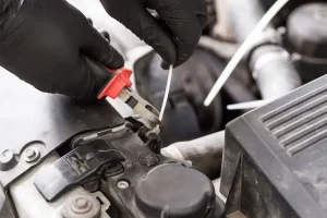 battery-terminal-cleaning